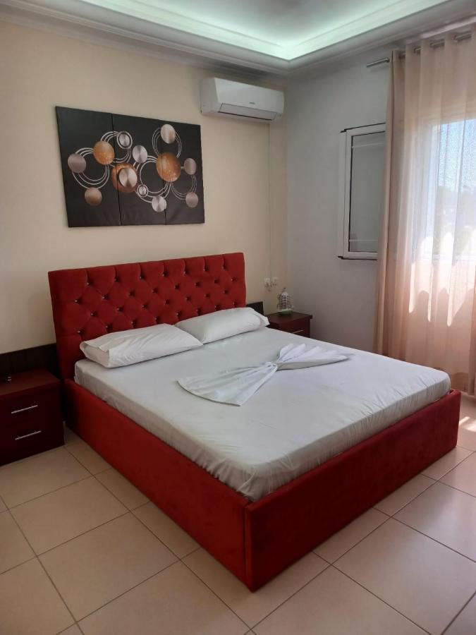 Apartamente Gleni Sarandë Esterno foto
